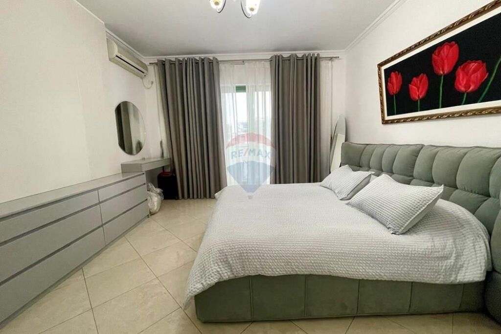 Apartament 1+1 per qira, ne Qender te Tiranes