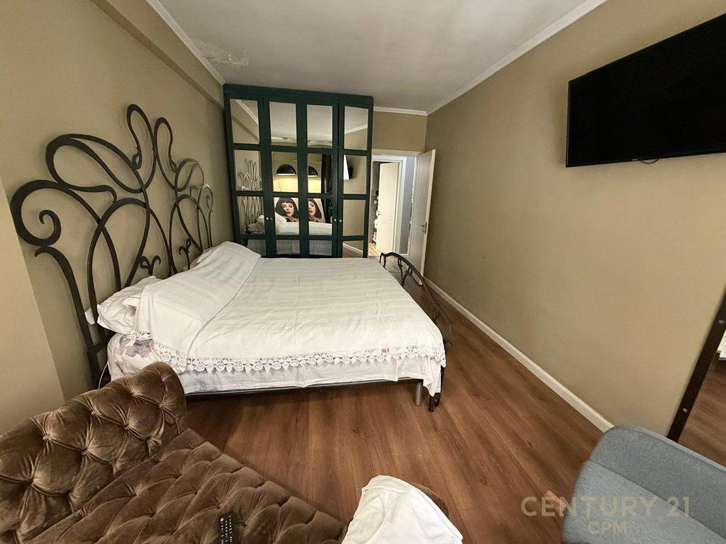 AT THE PARIS MUNICIPALITY NEAR KRISTAL CENTER WE RENT 2+1 APARTMENT