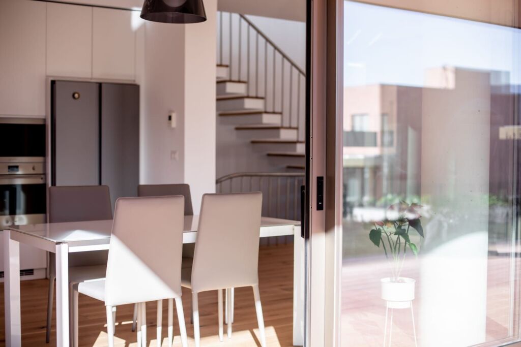 3-storey villa for rent