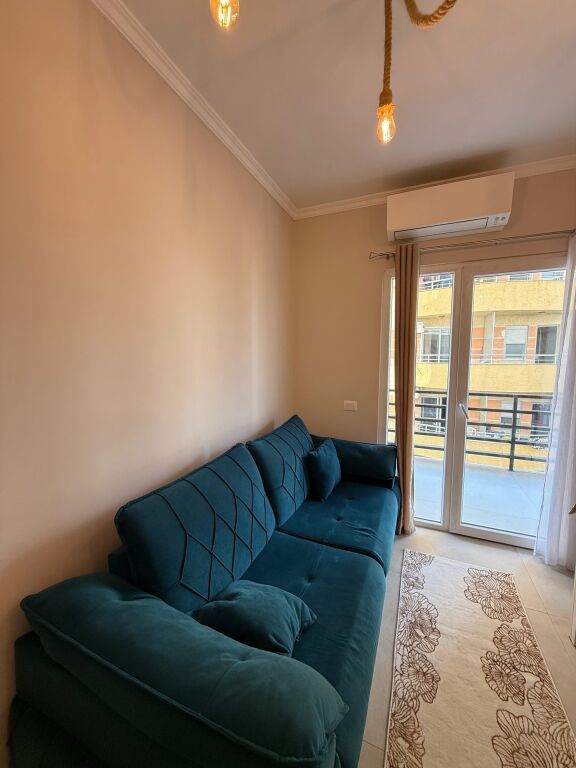 Appartamento 1+1 in affitto – Spiaggia, Durrës (Ruota Rossa)