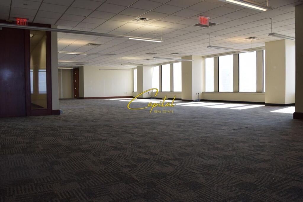 BUSINESS PREMISES FOR RENT 2000 M2 CASA ITALIA 10,600 EURO