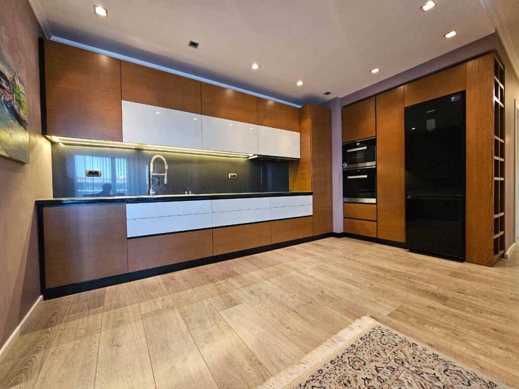 Apartament 3+1+2 ne shitje perballe Delijorgjit