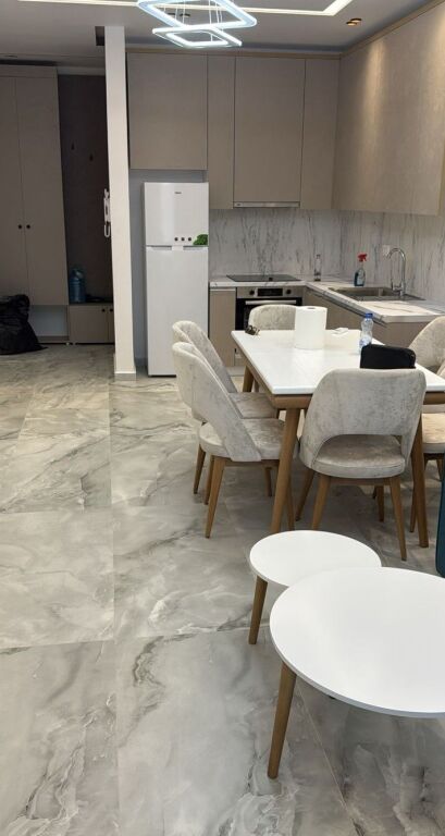 Apartament në shitje – Mali i Robit (Golem)