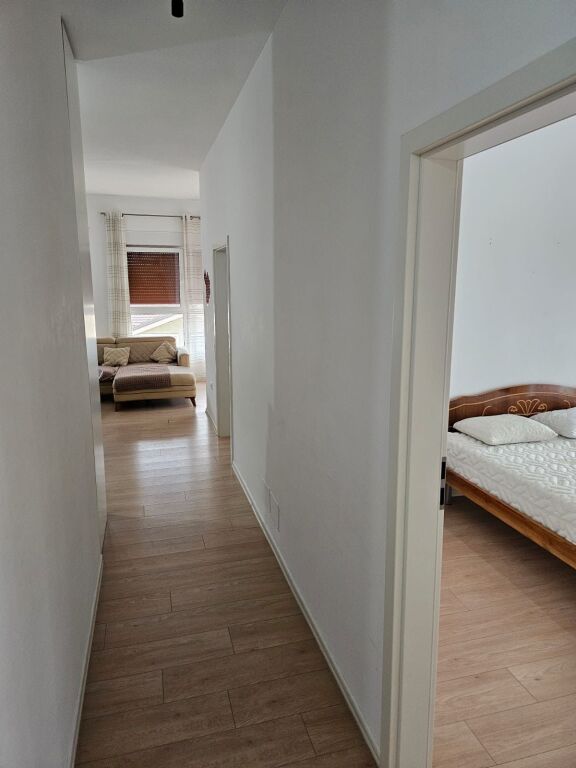 Appartamento 2+1+parcheggio in affitto a Mangalem in Ali Dem