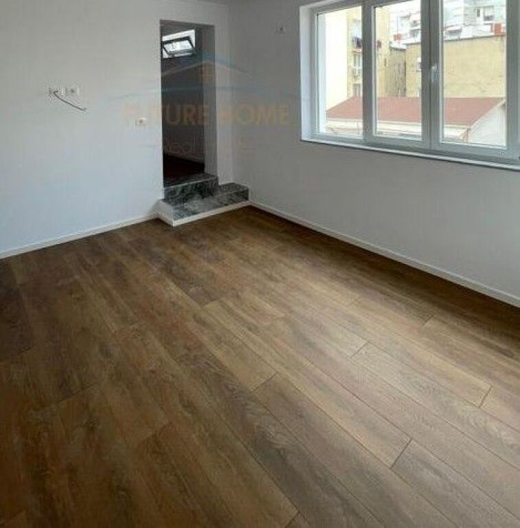 For sale, Apartment 1+1+Wardrobe, Electric Market, Tirana.