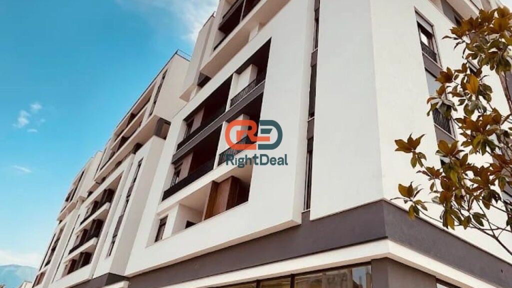 Tek Relux Residence, Shitet Apartament 2+1, Me Planimetri Dhe Orientim Ideal !!!