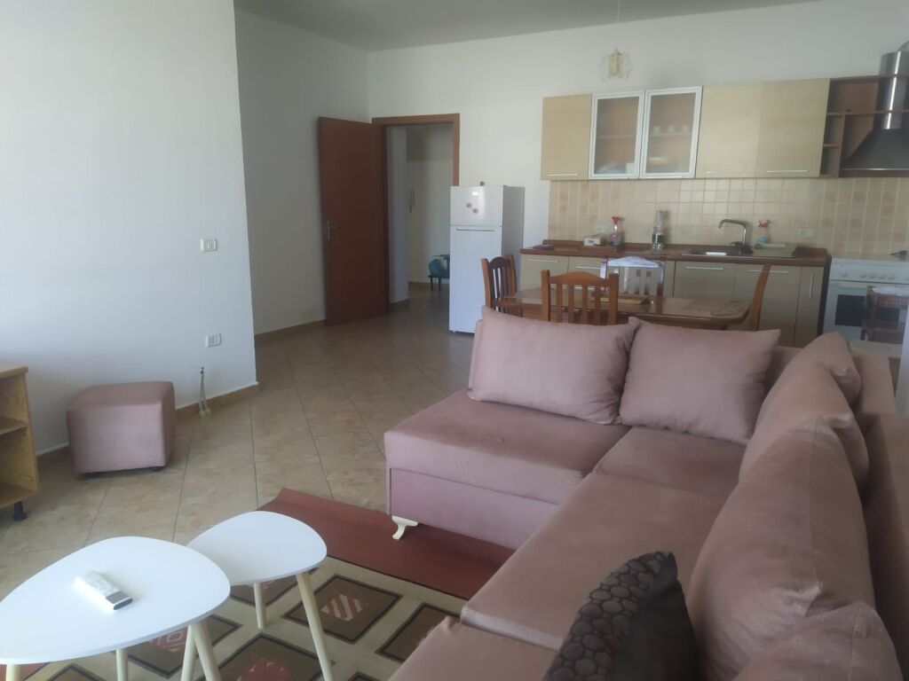 Apartament 1+1 me qira Rruga Riza Cerova Tirane