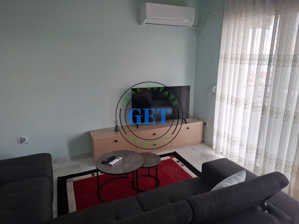 Qira, Apartament 2+1+2 me pamje deti, Galaktiku, Durrës.