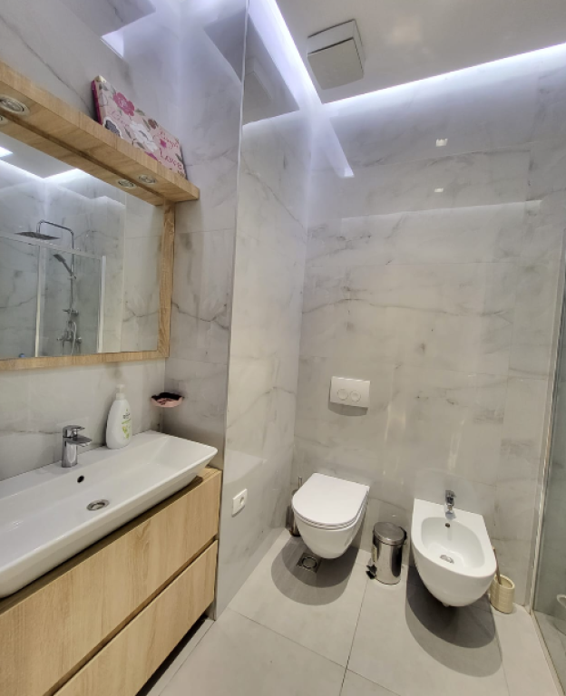 🏡 Jepet me Qira Apartament 1+1 📍 Kompleksi Delijorgji   