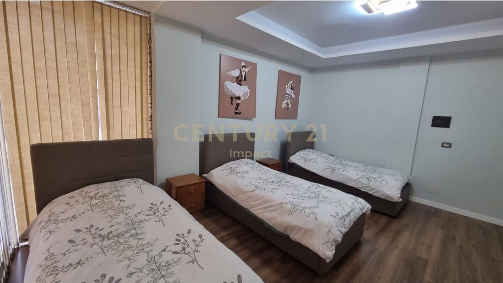 APARTAMENT 2+1 ME QIRA TEK RESTORANT DURRËSI, TIRANË – 900€ / MUAJ