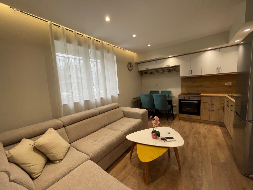 Apartament 2+1 per qira Brryli !