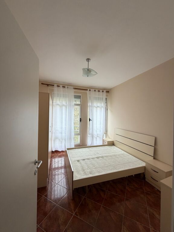 Shitet super apartament 1+1 tek Shkëmbi i Kavajës 🌊