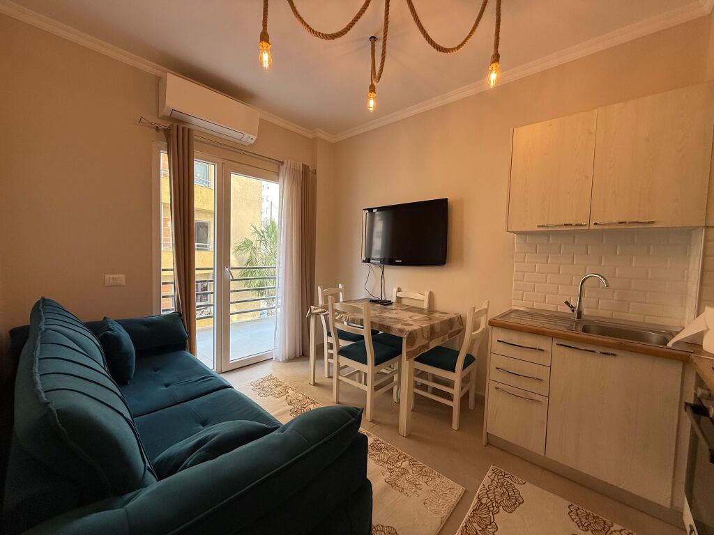 Appartamento 1+1 in affitto – Spiaggia, Durrës (Ruota Rossa)