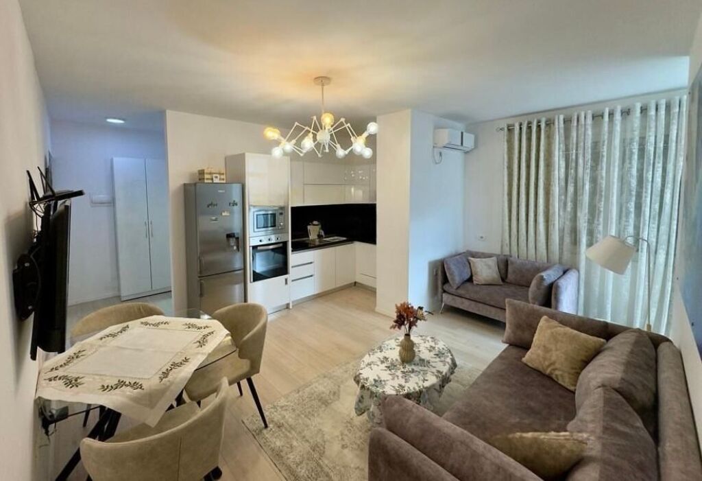 Pazar i ri apartament 1+1 me qera