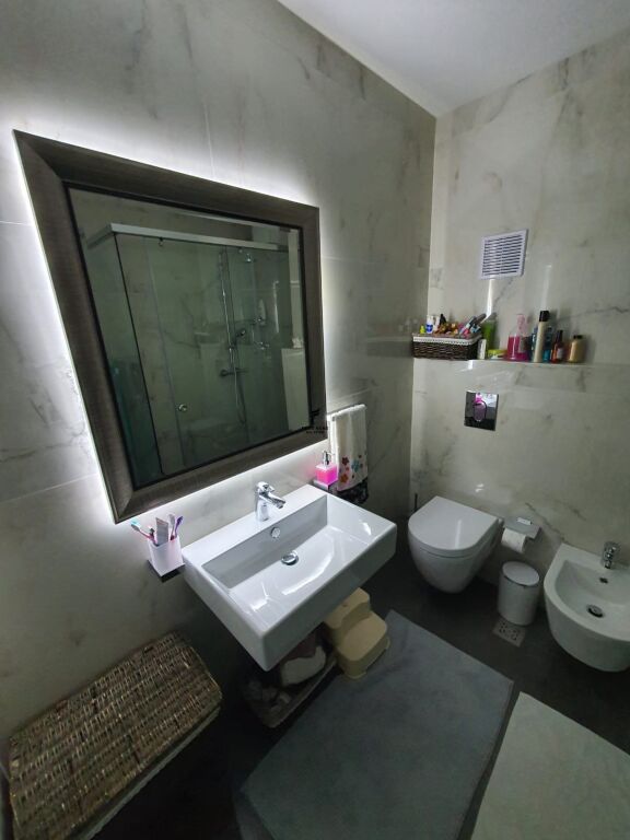 OFFICE FOR RENT 134 M2 KOSOVAREVE STREET 180,000 LEKE FH-64945