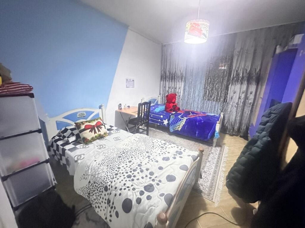 Shitet Apartament 2+1