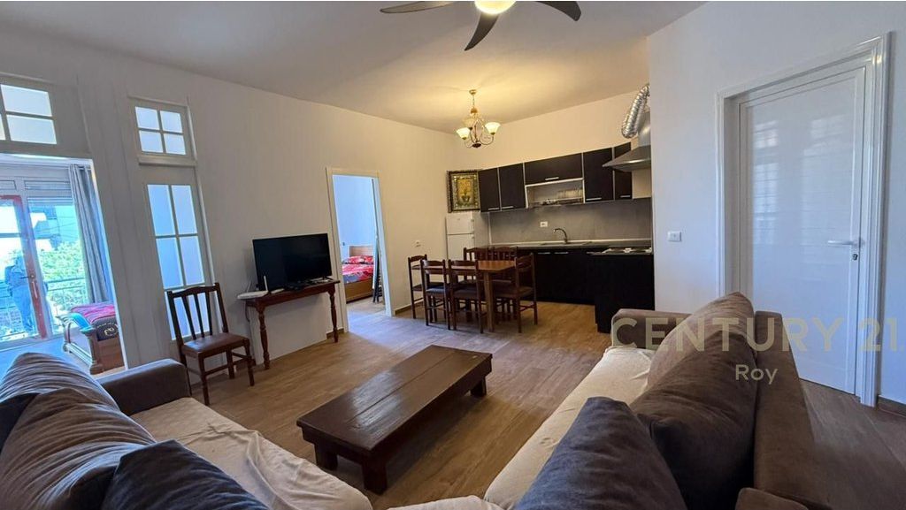 VENDESI APPARTAMENTO 2+1 CON VISTA MARE! A 20M DALLA SPIAGGIA!