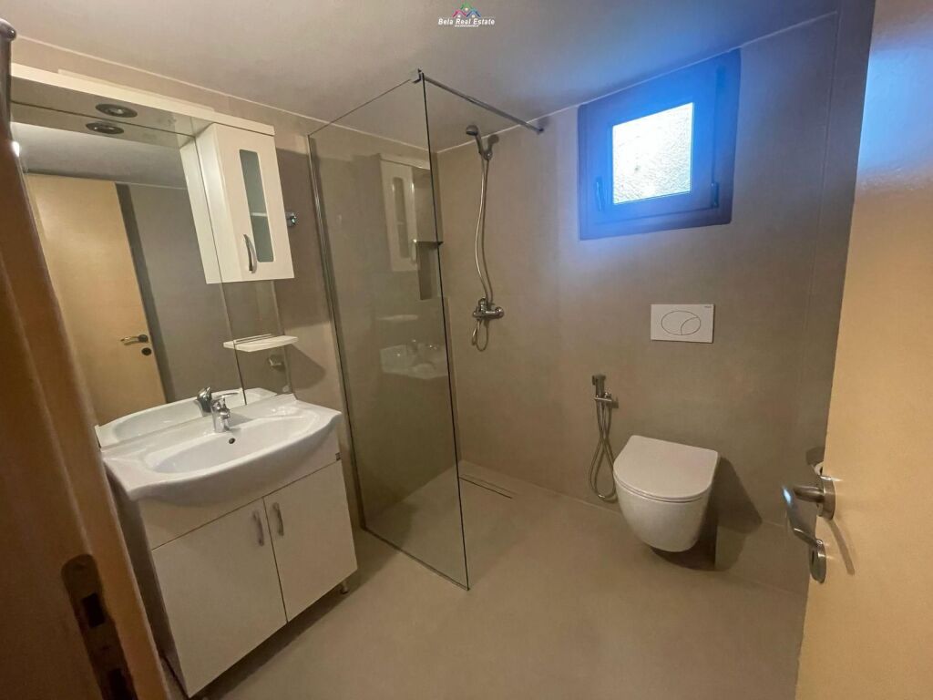 Kat Vile/ Dublex Me Qera Tek Ali Demi (ID BV22392) Tirane