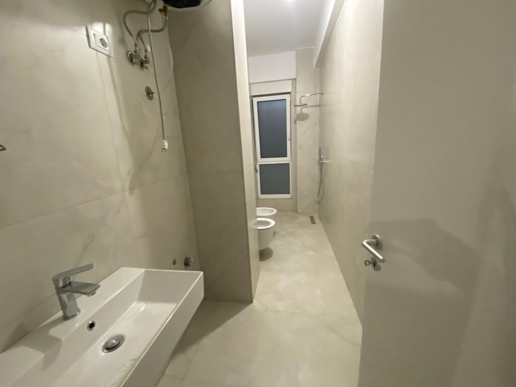 Appartamento 2+1 in affitto, vuoto