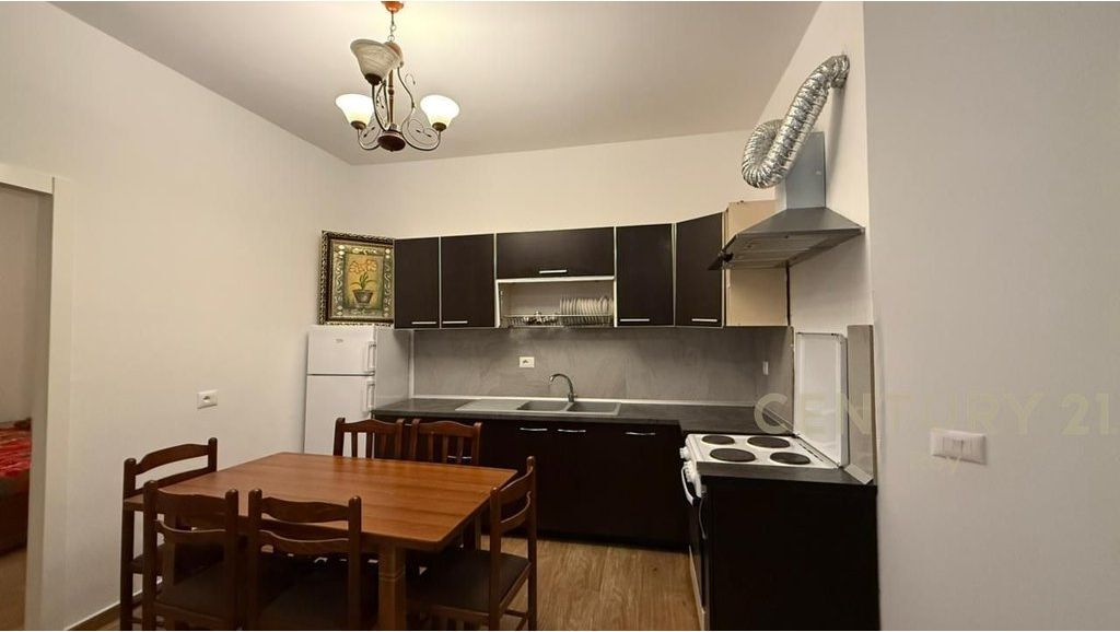 VENDESI APPARTAMENTO 2+1 CON VISTA MARE! A 20M DALLA SPIAGGIA!