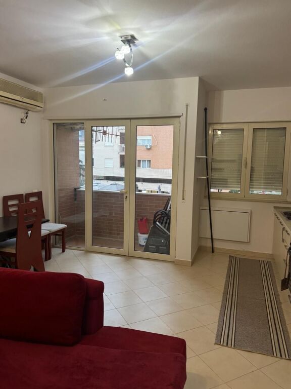 Apartament 1+1 me qera ne Don Bosko tek Bujtina e Gjelit