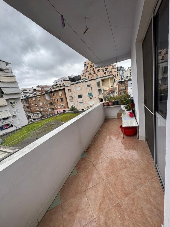 Apartament me qera - Rruga Kosovareve