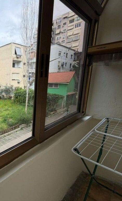 Qira, Apartament 1+1, Gjimnazi Petro Nini Luarasi, Tirane
