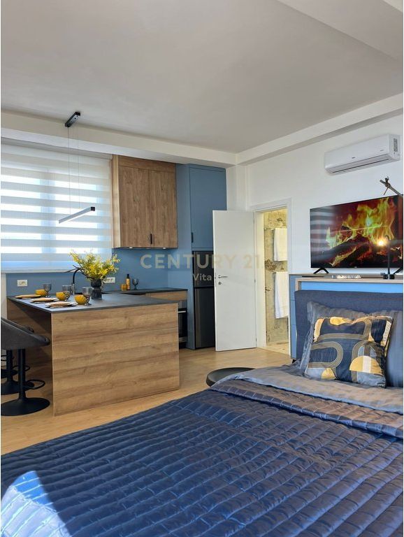 Studio with Sea View on the Beach for Sale!