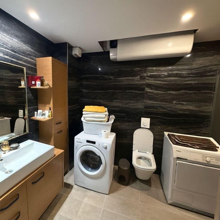 Apartament 2+1 per shitje te Komuna e Parisit