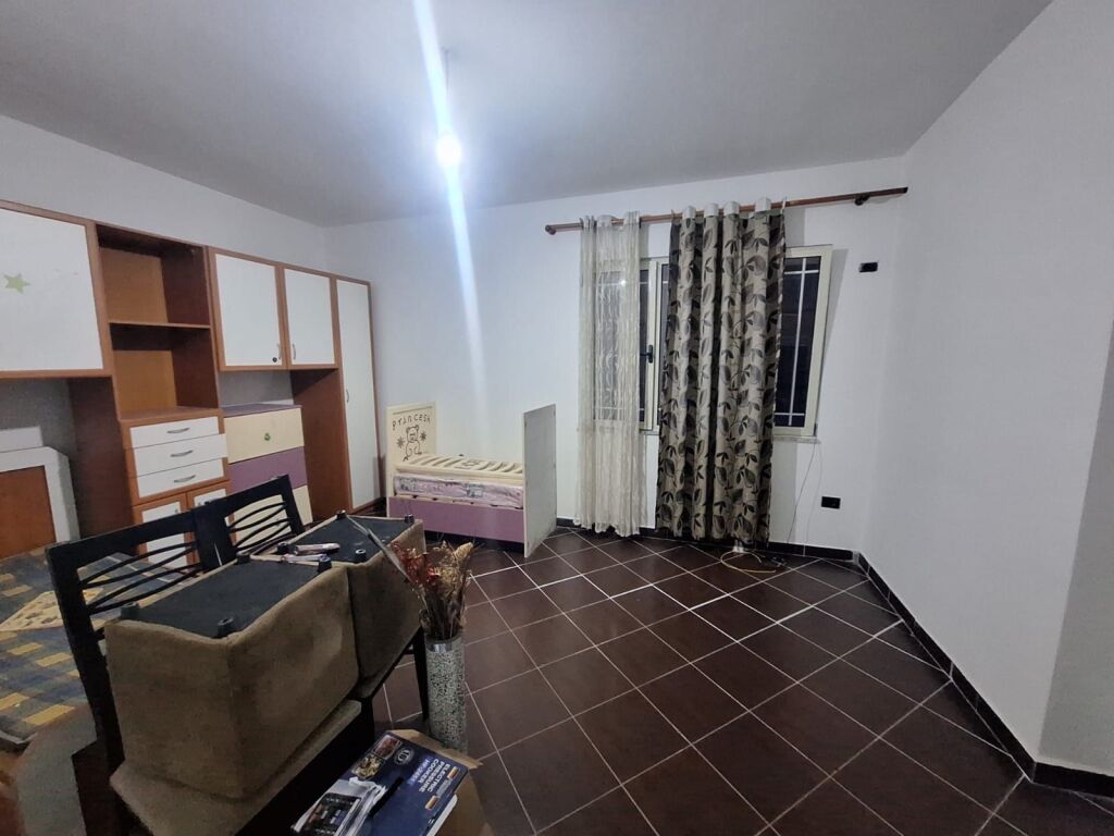 Apartament 3+1+2 me qera