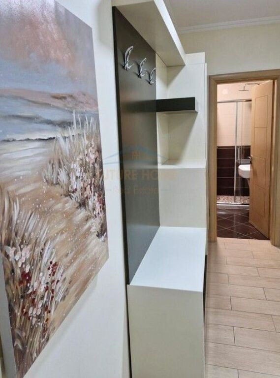 Shitet, Apartament 3+1+2, Porcelan, Tiranë