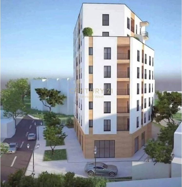 Ambient Komercial Corner për Shitje në Rrugën Mihal Grameno 188,000 €