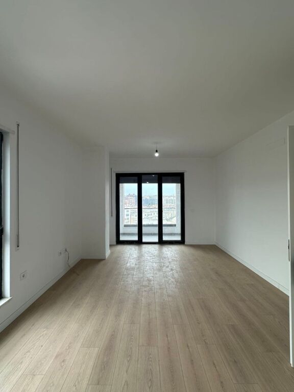 🏡 Shitet Apartament 3+1 te Komuna e Parisit
