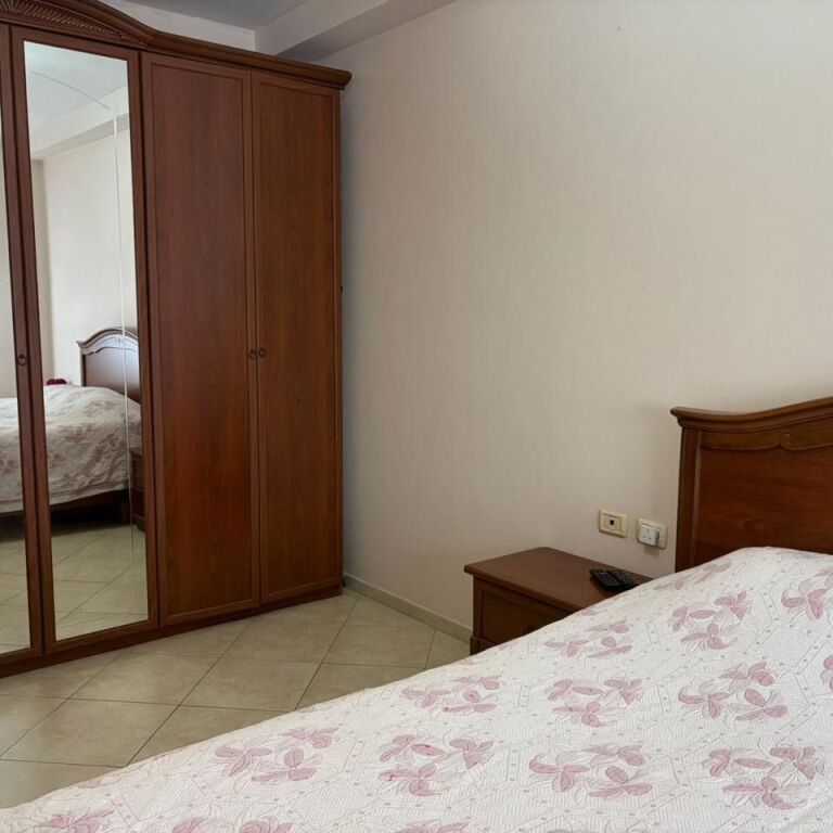JEPET ME QIRA APARTAMENT 2+1- KTHESA E KAMZËS