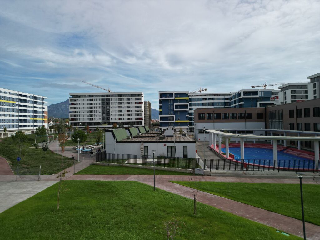 jepet me qera apartament 2+1 Univers City 450€