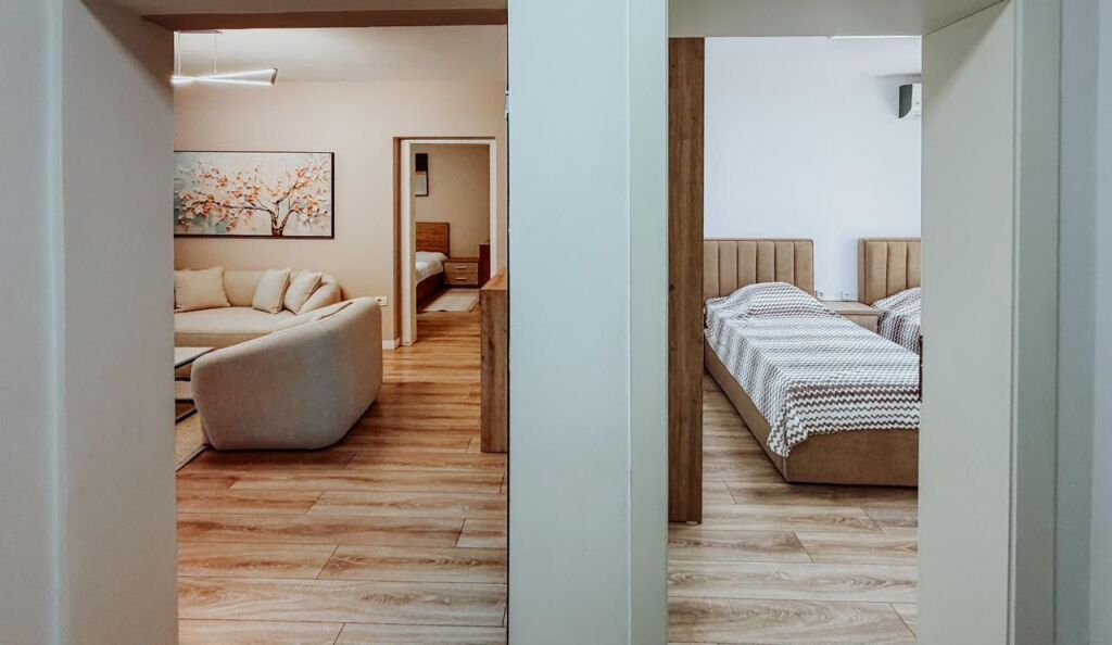 Modern 2+1 apartment for rent at Myslym Shyri near the Center