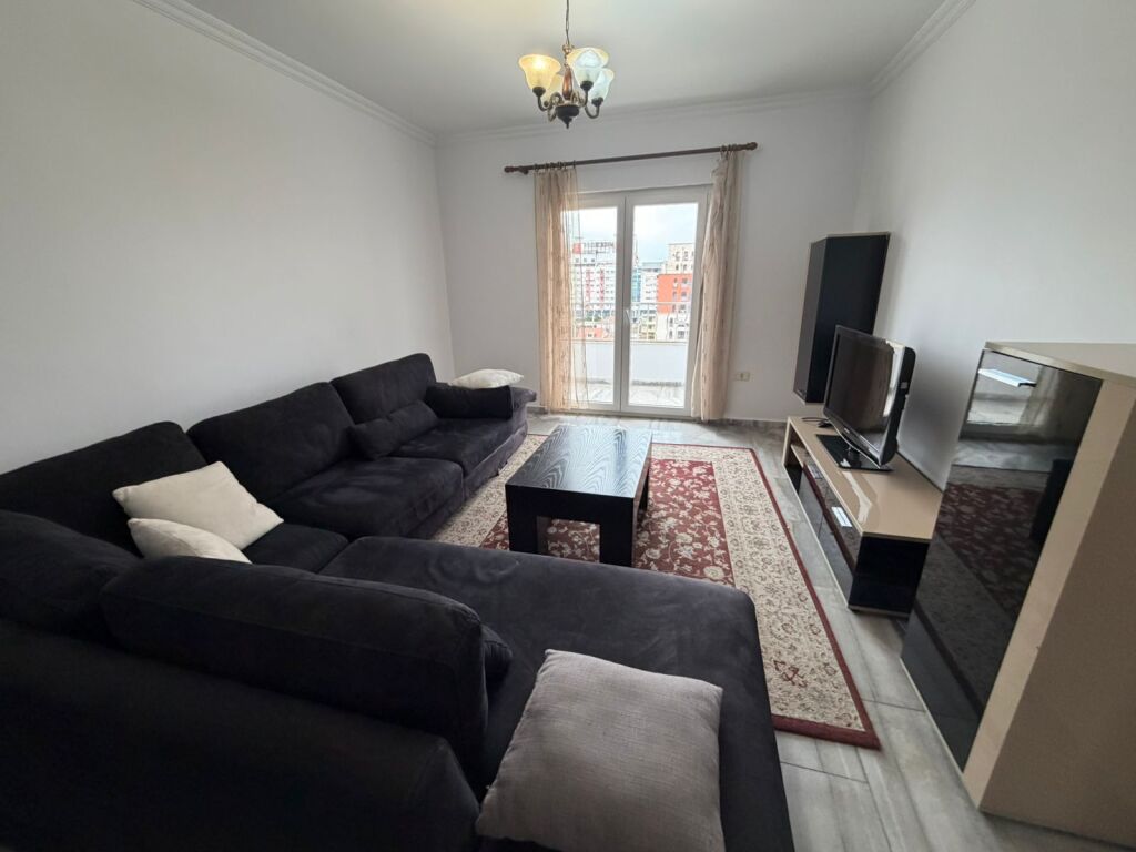 Jepet me qera apartament 2+1+2 ballkone Rruga Dritan Hoxha