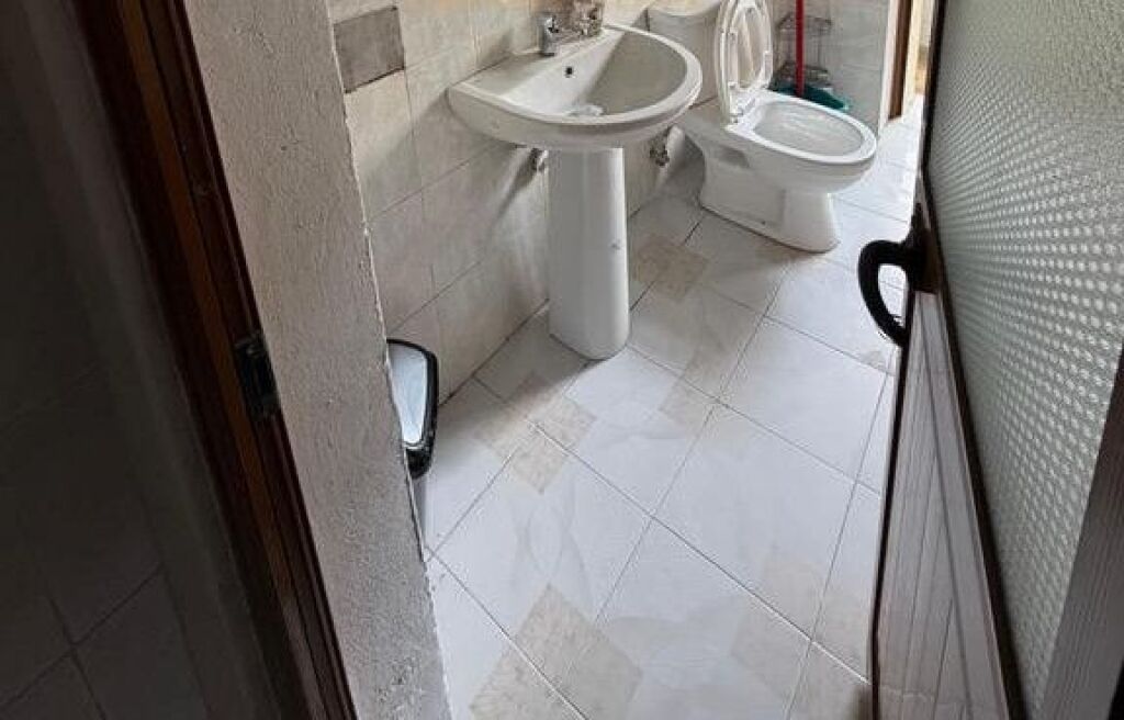Qira, Apartament 1+1, Gjimnazi Petro Nini Luarasi, Tirane