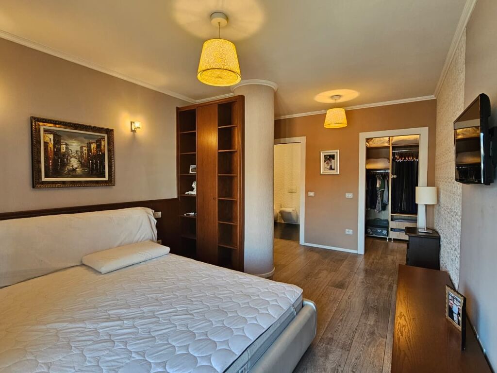 Apartament 3+1+2 ne shitje perballe Delijorgjit