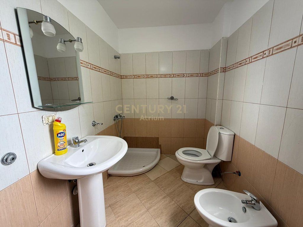 AFFITTASI APPARTAMENTO 1+1 VICINO ALLA SCUOLA KLODIAN TANUSHI A FRESKU !