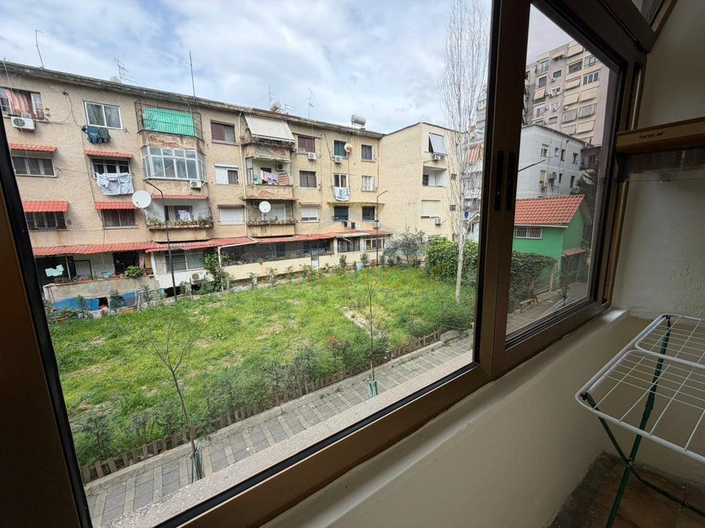 Qira, Apartament 1+1, Gjimnazi Petro Nini Luarasi, Tirane