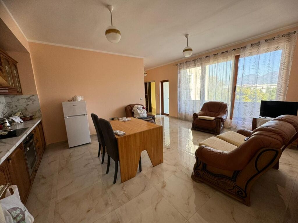 🏡 Rooms for rent – 2nd floor of a villa in Selitë e Vogël !