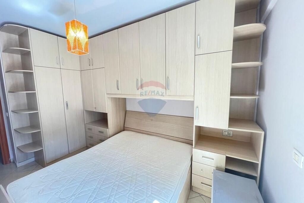 APARTAMENT 1+1 PER QIRA TEK NDRE MJEDA
