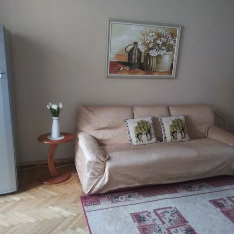 📣Super lokacion, ne Qender. 🔸️Jepet me qira 1+1  🏢Banim &amp; Qira per Air Bnb.  