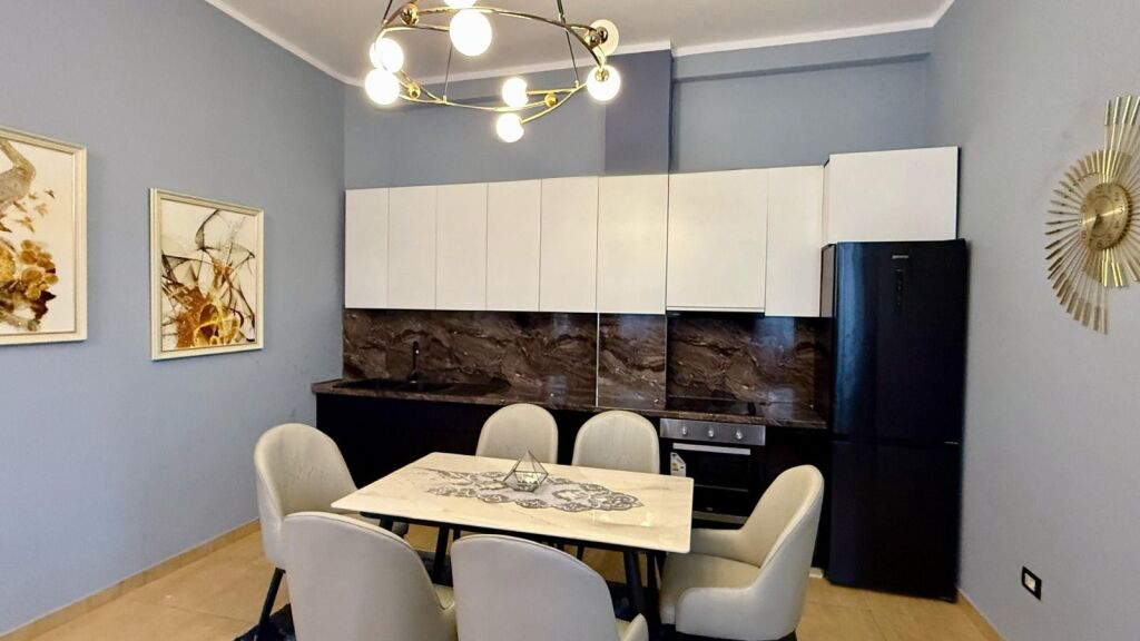 SHITET APARTAMENT 1+1- FRESKU