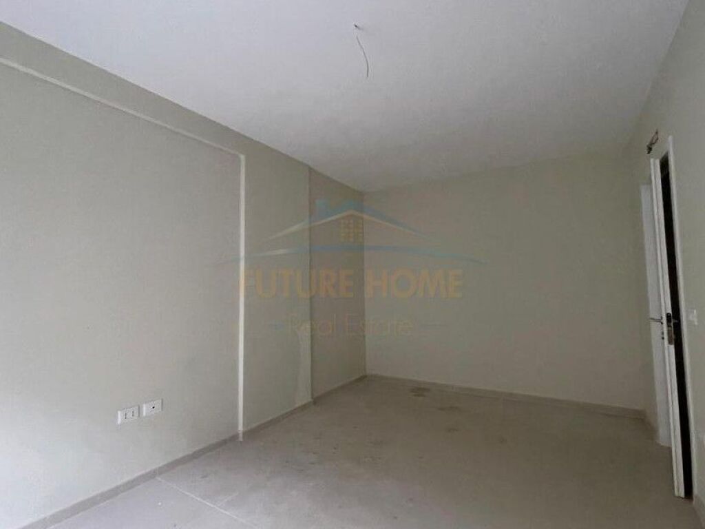 For sale, 1+1 Apartment, Dervish Hekali Street, Red School, Tirana
