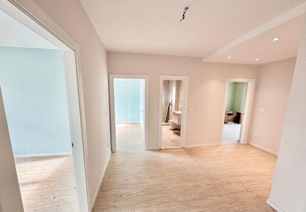 OFFICE FOR RENT IN THE CENTER, 100 m2.