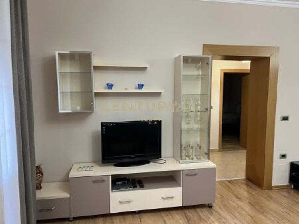 Apartment 2+1 for rent in the area of the Paris Municipality, near Merdar Shtylla street