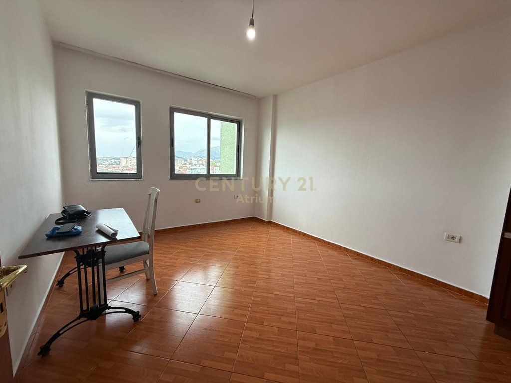 AFFITTASI APPARTAMENTO 1+1 VICINO ALLA SCUOLA KLODIAN TANUSHI A FRESKU !