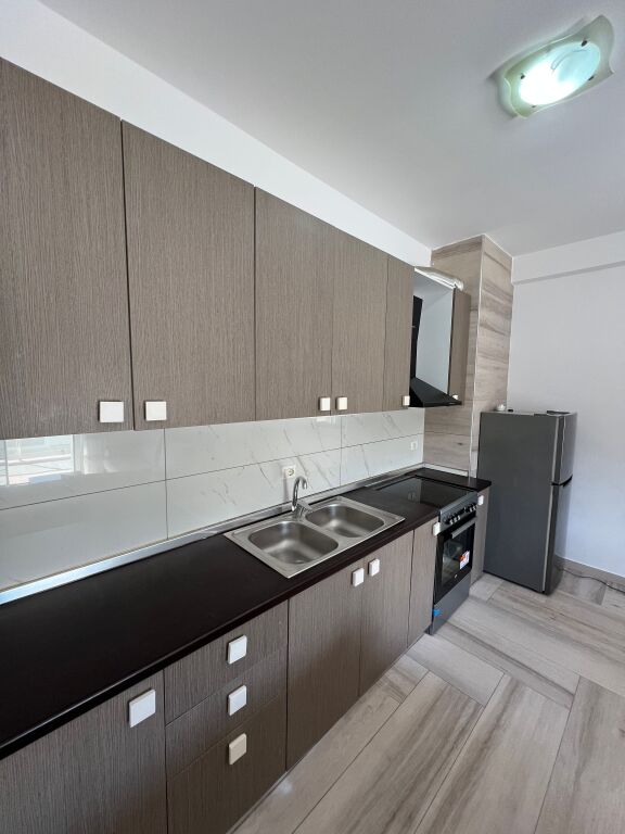 2+1+2 in Affitto al Lago Secco